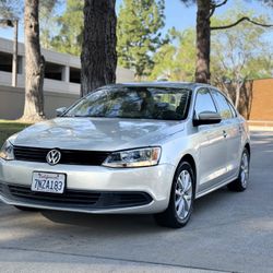 2011 VOLKSWAGEN JETTA SE PZEV