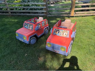 Two Bluey battery operated cars