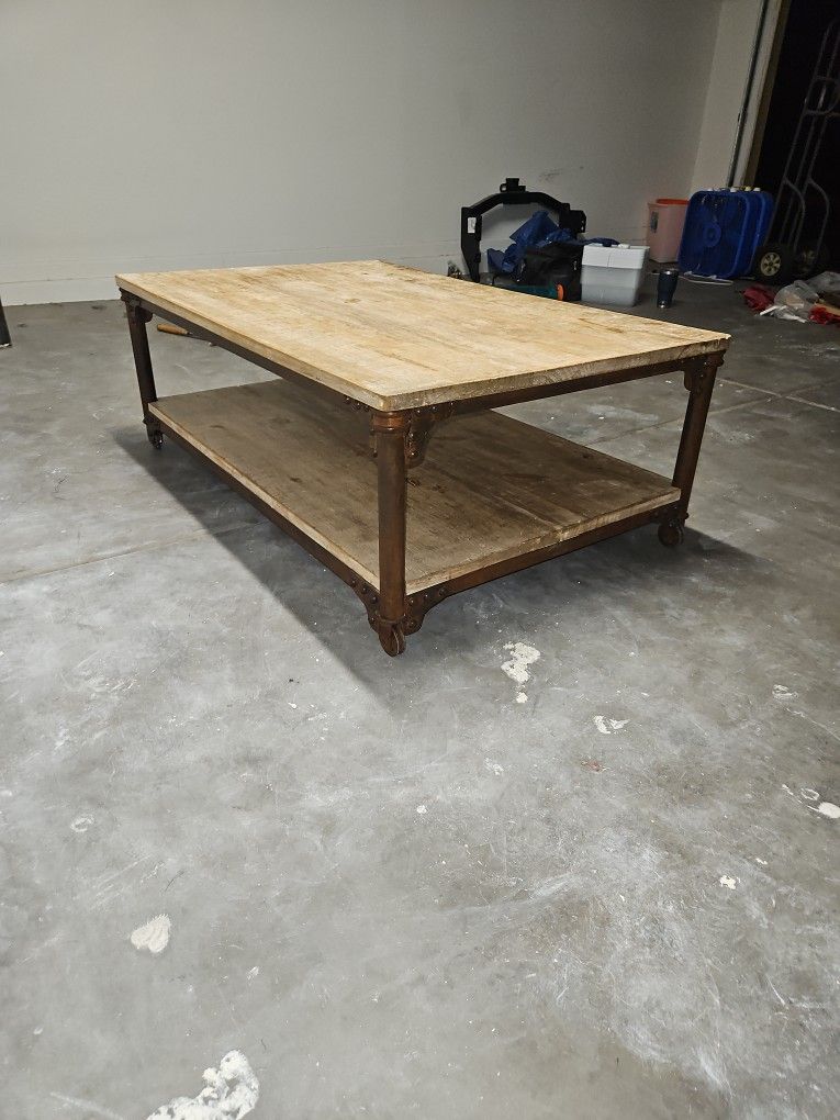 Farmhouse Style Coffee Table