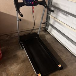 Compact Treadmill - Home / Garage