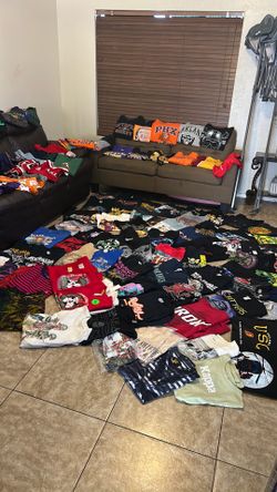 122 piece of Different adult size T-shirts Huge bundle All For $200 *Not selling separately