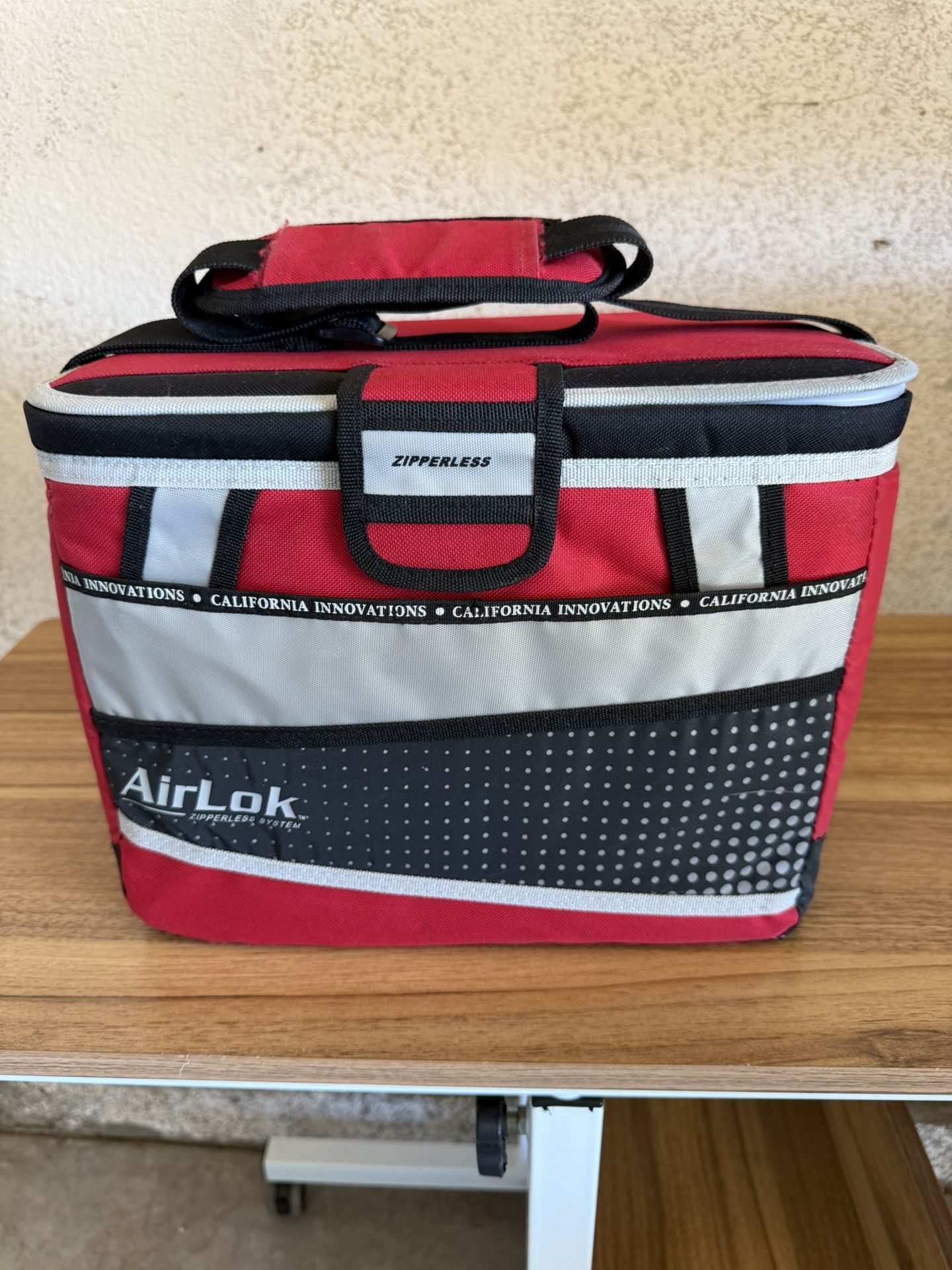 PRICE REDUCED!!! LUNCHBOX/PERSONAL COOLER