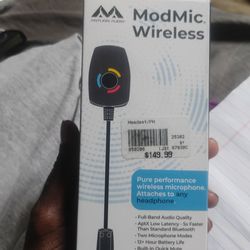 Portable wireless Bluetooth headphones ear piece