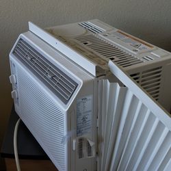 TCL Window Air Conditioning Unit