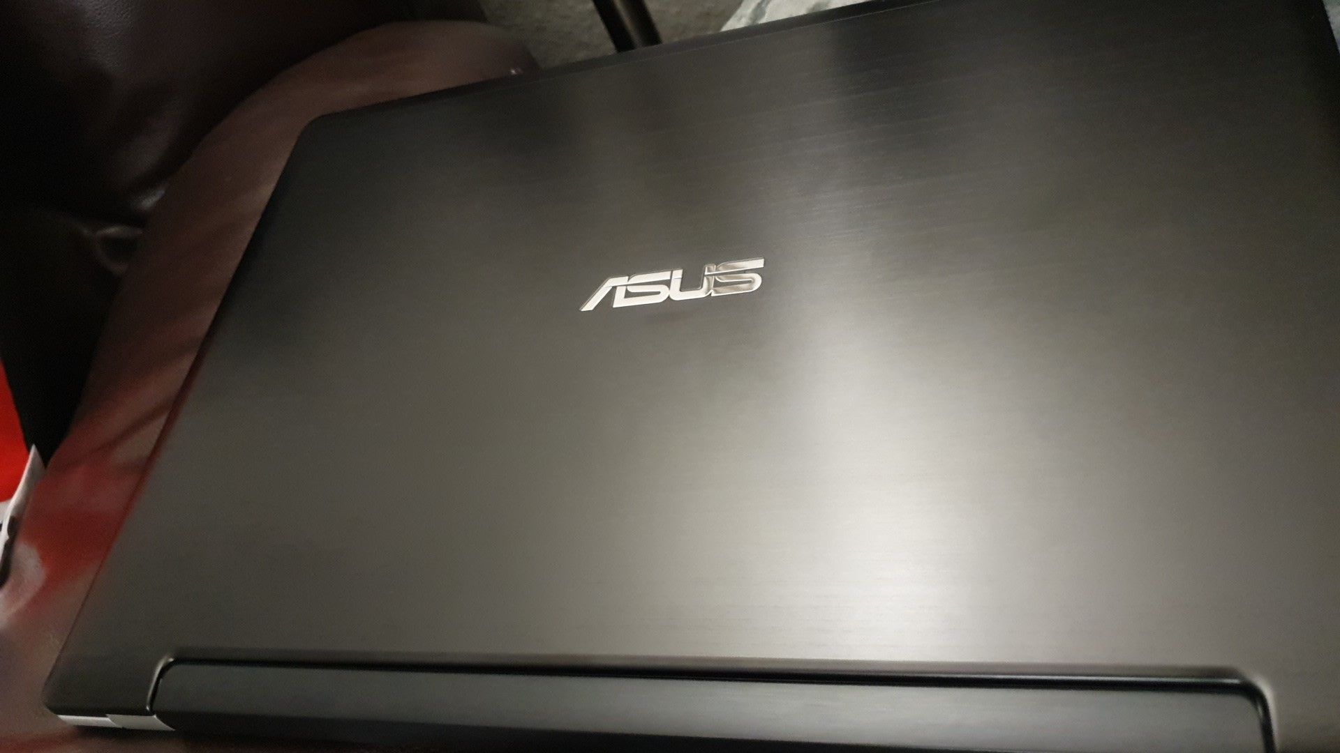 Laptop Touchscreen ASUS Core I7, HDD 1Tb, 8Gb Mem