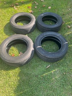 4 Bridgestone Tires 265/60/R18