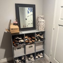 9 Cube Storage Center 