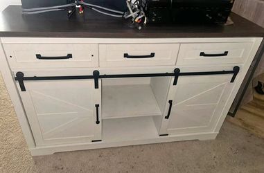 Beautiful Dresser LIKE NEW