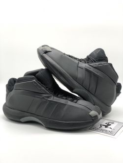 Adidas THE KOBE - Size 9
