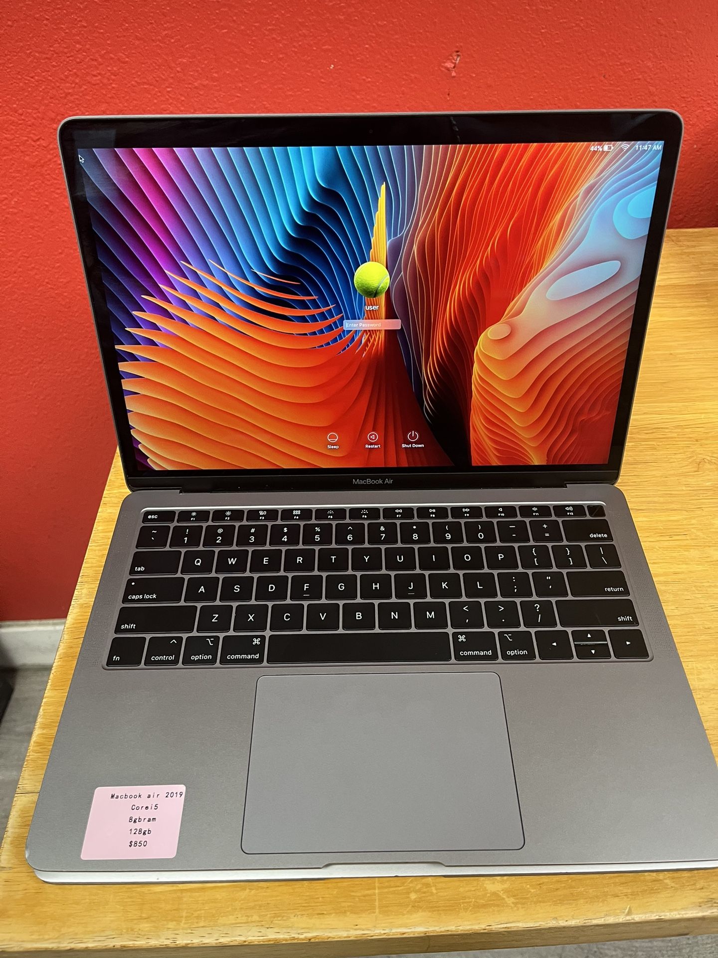 MacBook Air 2019 i5/8GB/128GB GRAY 【公式通販】