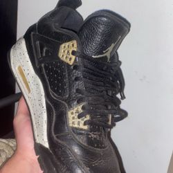 Jordan 4 “OREO” Sz 10