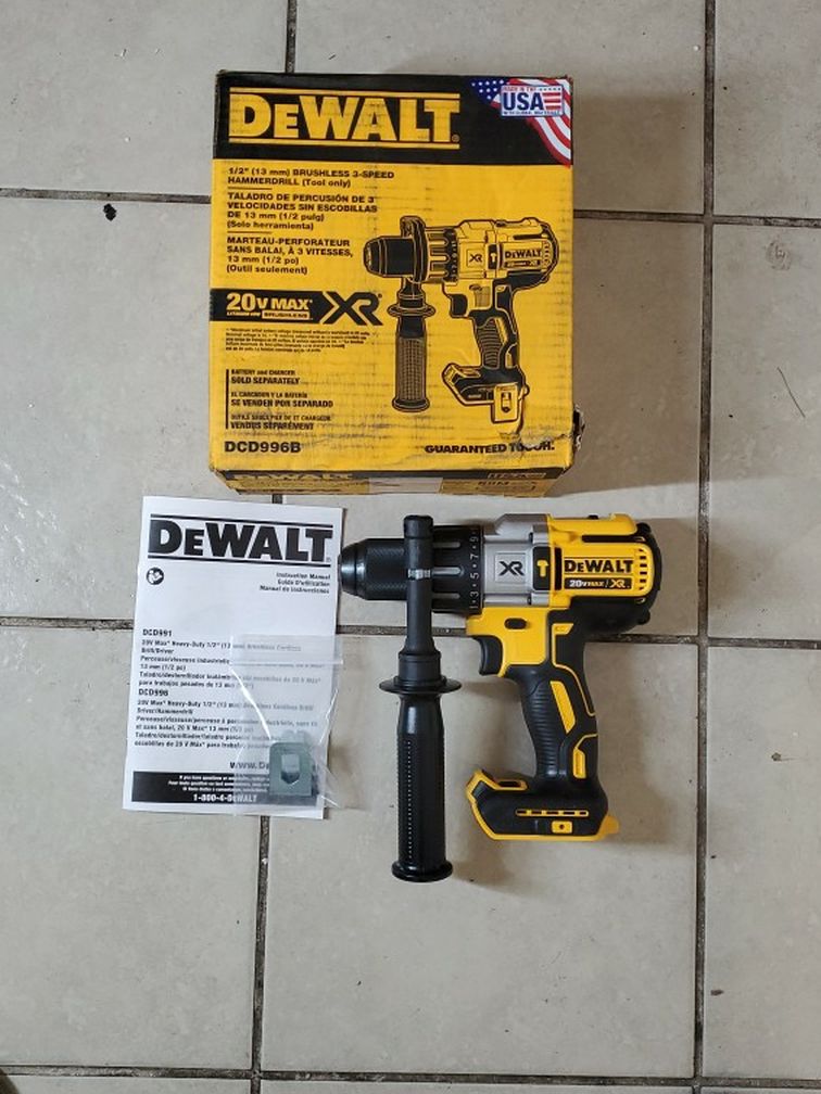 DEWALT 20-Volt MAX XR Lithium-Ion Cordless 1/2 in. Premium Brushless Hammer Drill (Tool-Only)
