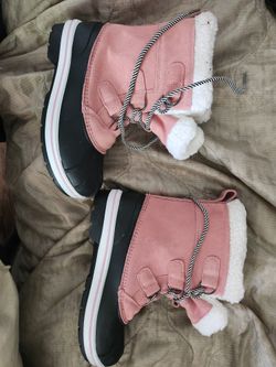 Girls Cat And Jack Winter Boots