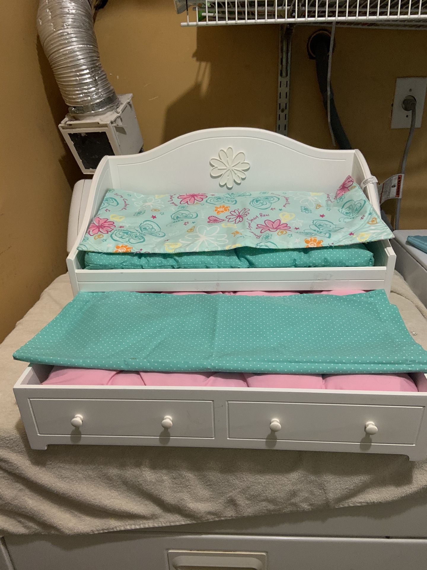 American girl trundle bed for 18” doll