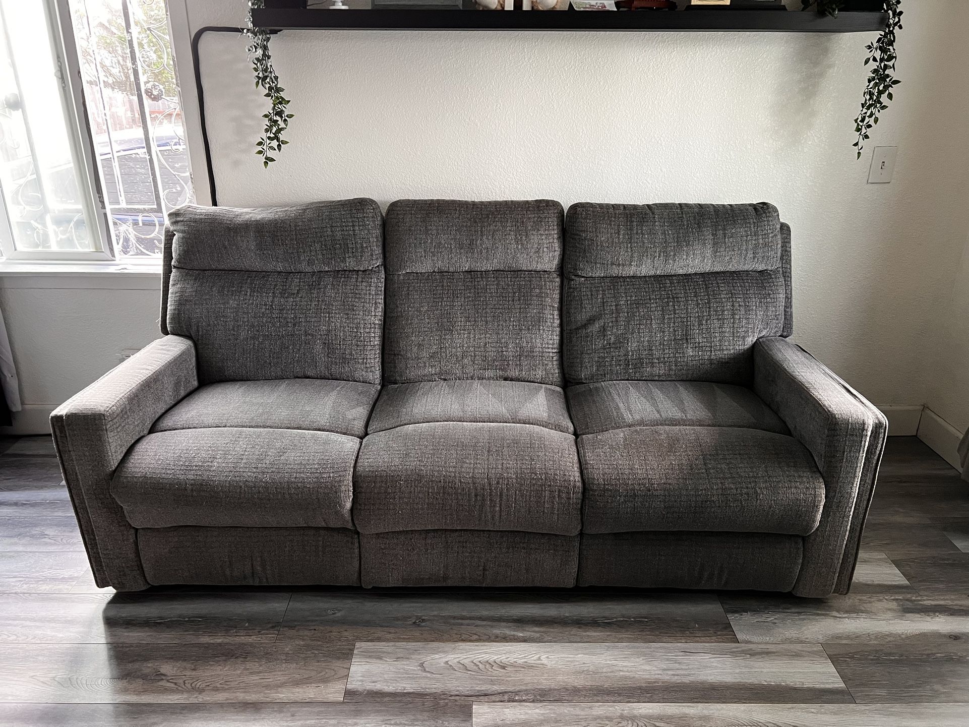 Recliner Sofa Set 