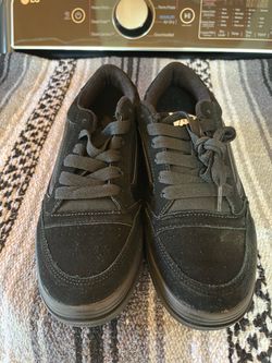 Vans Hylane size 10
