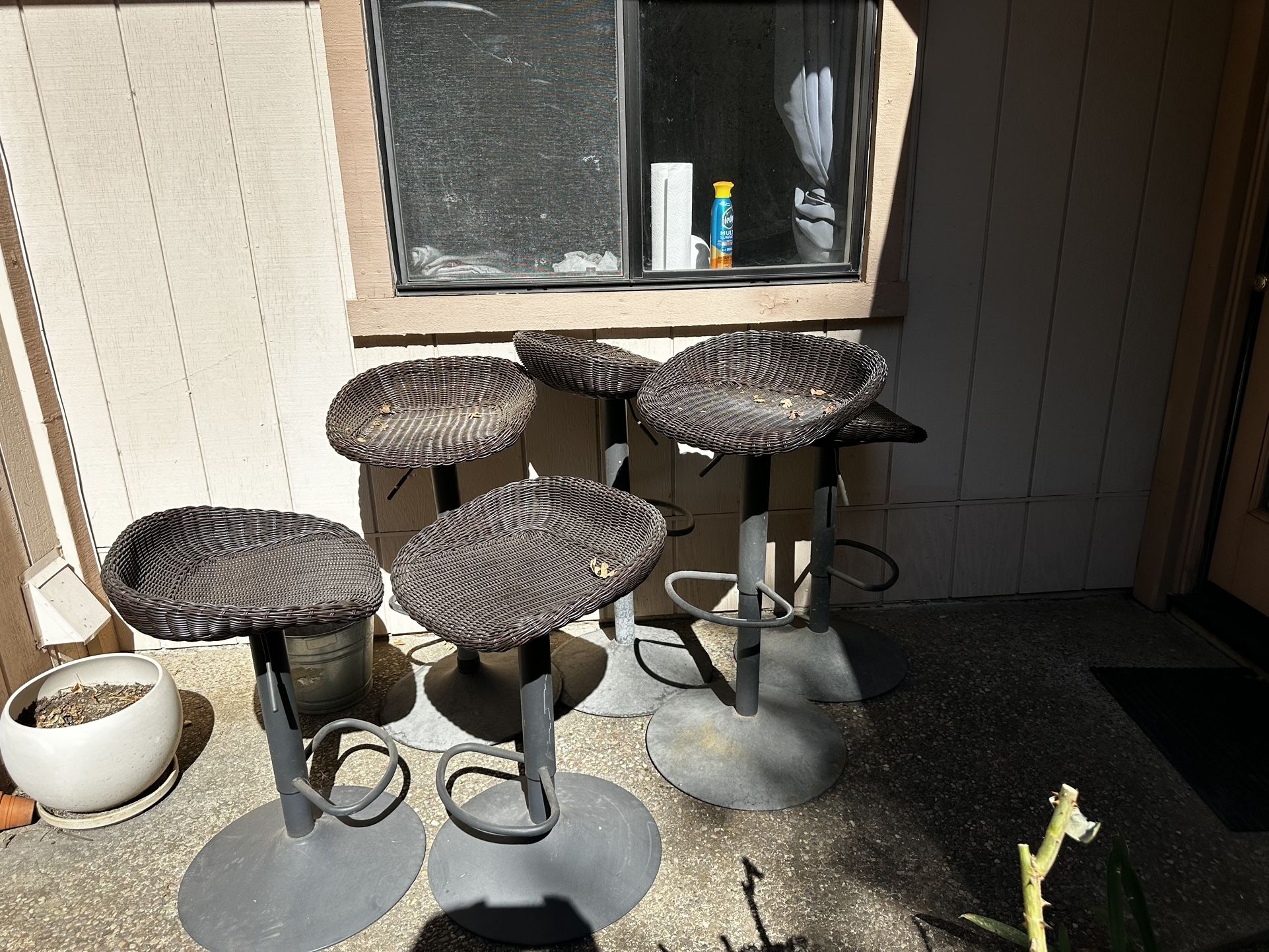 Outdoor Adjustable Stools (6)