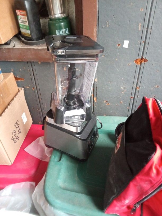 Ninja Mixer Auto IQ Single Serve Smoothies Extractor