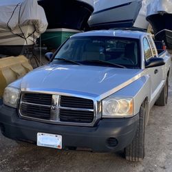 2005 Dodge Dakota