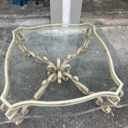 Family Room, Coffee Table