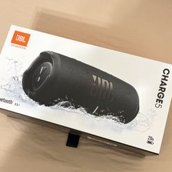 JBL CHARGE 5 - Portable Waterproof (IP67) Bluetooth Speaker with Powerbank USB Charge out, 20 hours playtime, JBL Partyboost (Black)