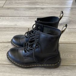 Doc Marten 1460 Boots