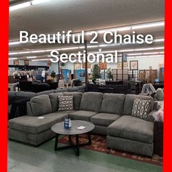 🤓 Two Chaise Sectional