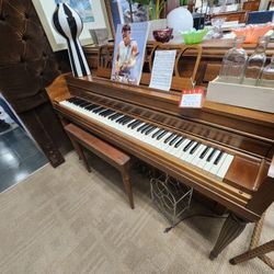 Vintage Piano 