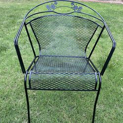 3pc Table & Chairs w/Cushions