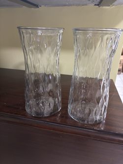 Set of 2 vase $12 takes both