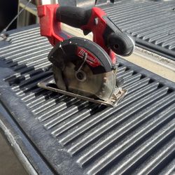M18 Milwaukee Fuel Metal Saw