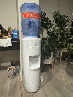 Glacier Bay 1000-050-440 Hot and Cold Water Dispenser Never used