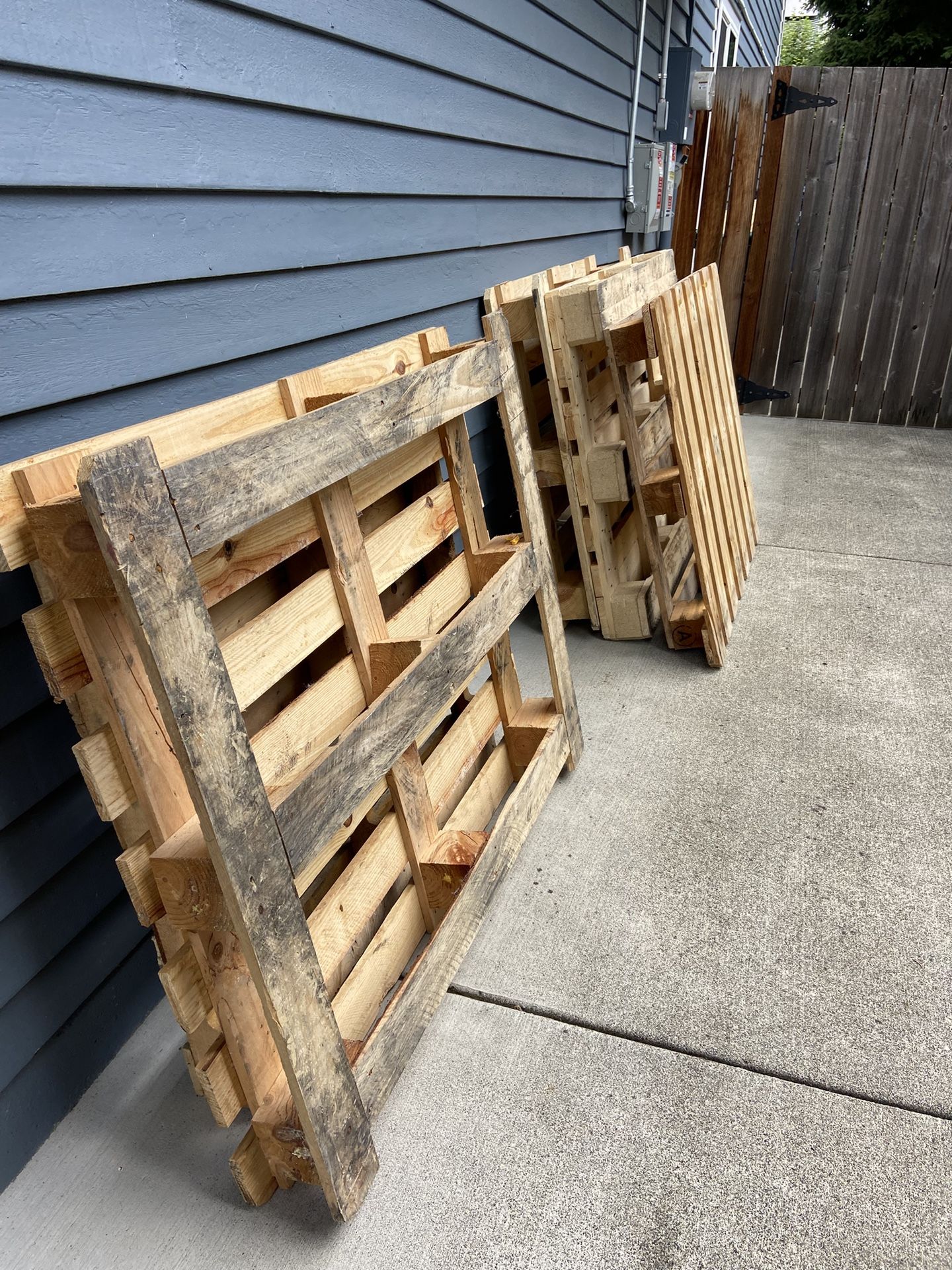 5 Pallets