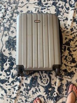 Ricardo suitcase