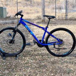 GT Aggressor PRO 27.5" Mountain Bike Hardtail Bicycle