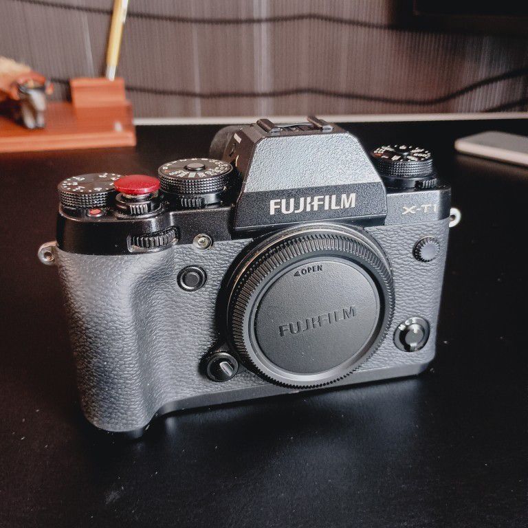 FUJIFILM XT1 (Body only)
