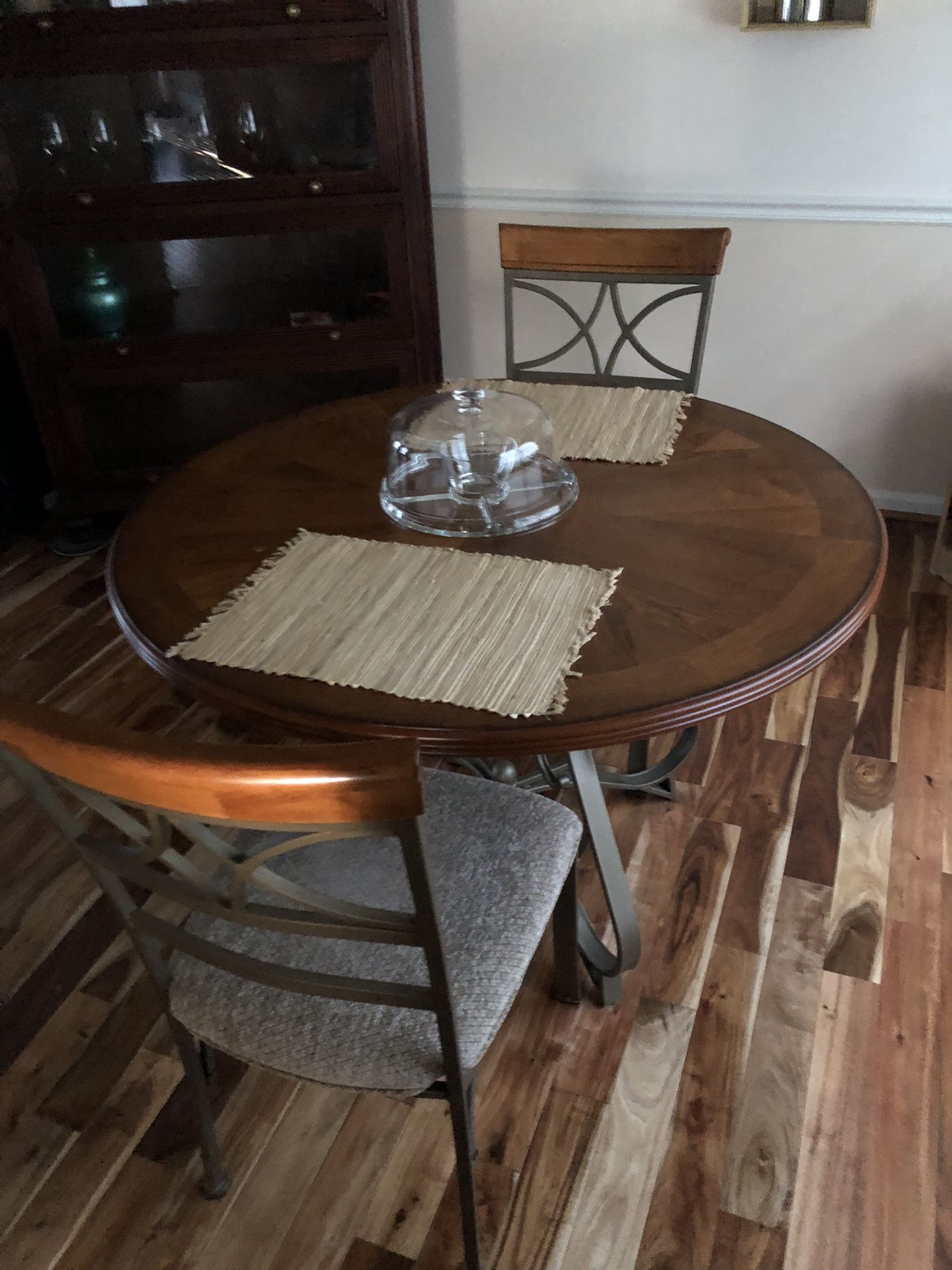 Beautiful Dining Table and Two cChairs