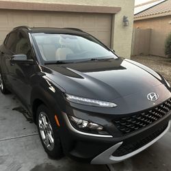 Low Mileage Hyundai Kona SEL 