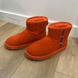 Ugg Orange 