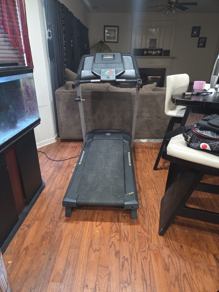 Gold Gym Air Stride Plus Treadmill