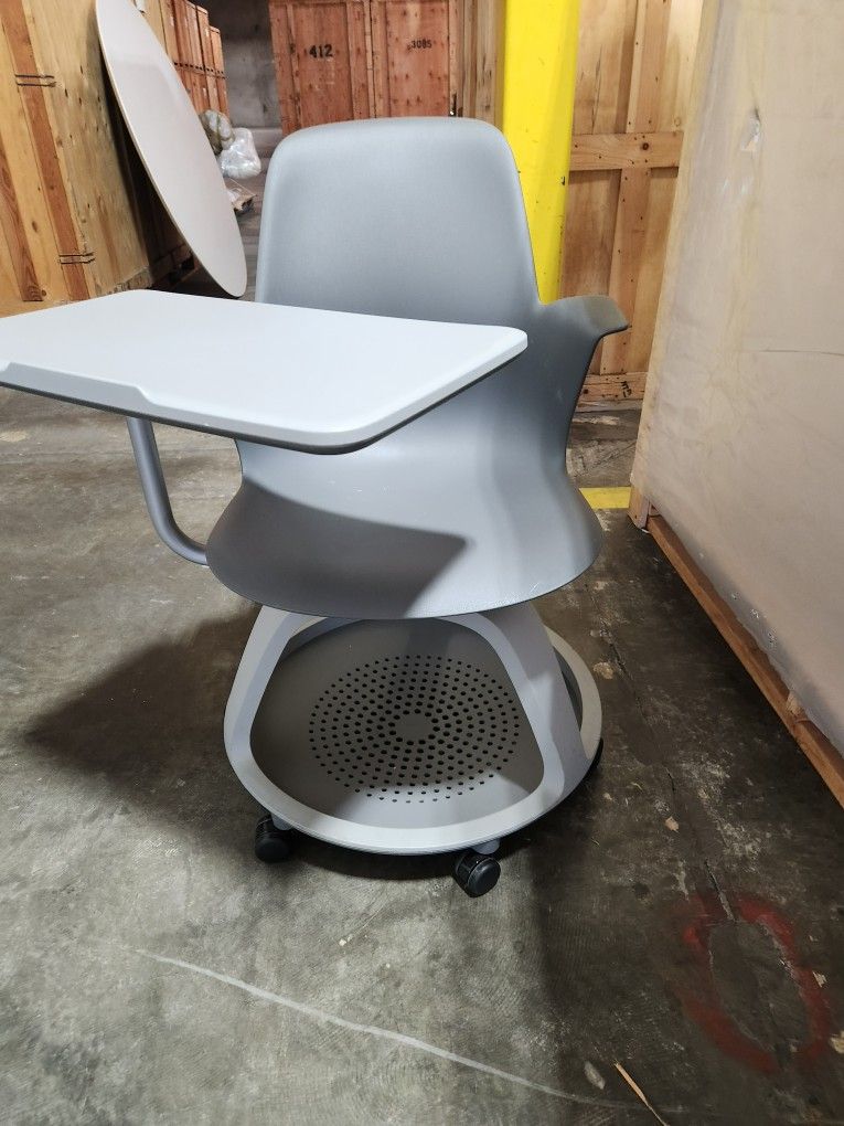 Node Classroom Chair (Steelcase)