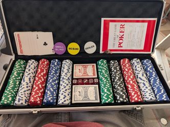 Poker set with wheeled case