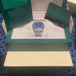 Luxury Blue Perpetual 