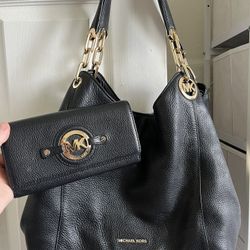 Michael Kors Black Shoulder Purse with matching wallet