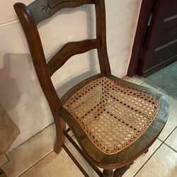 Nice Vintage Accents Chair 