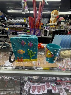 3-Piece Ocean / Tropical Fish Ceramic Bathroom Accessory Set (Tissue Cover, Cup, Crab Dish)