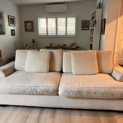 IVORY CREAM COUCH FOR SALE $500 Great Condition