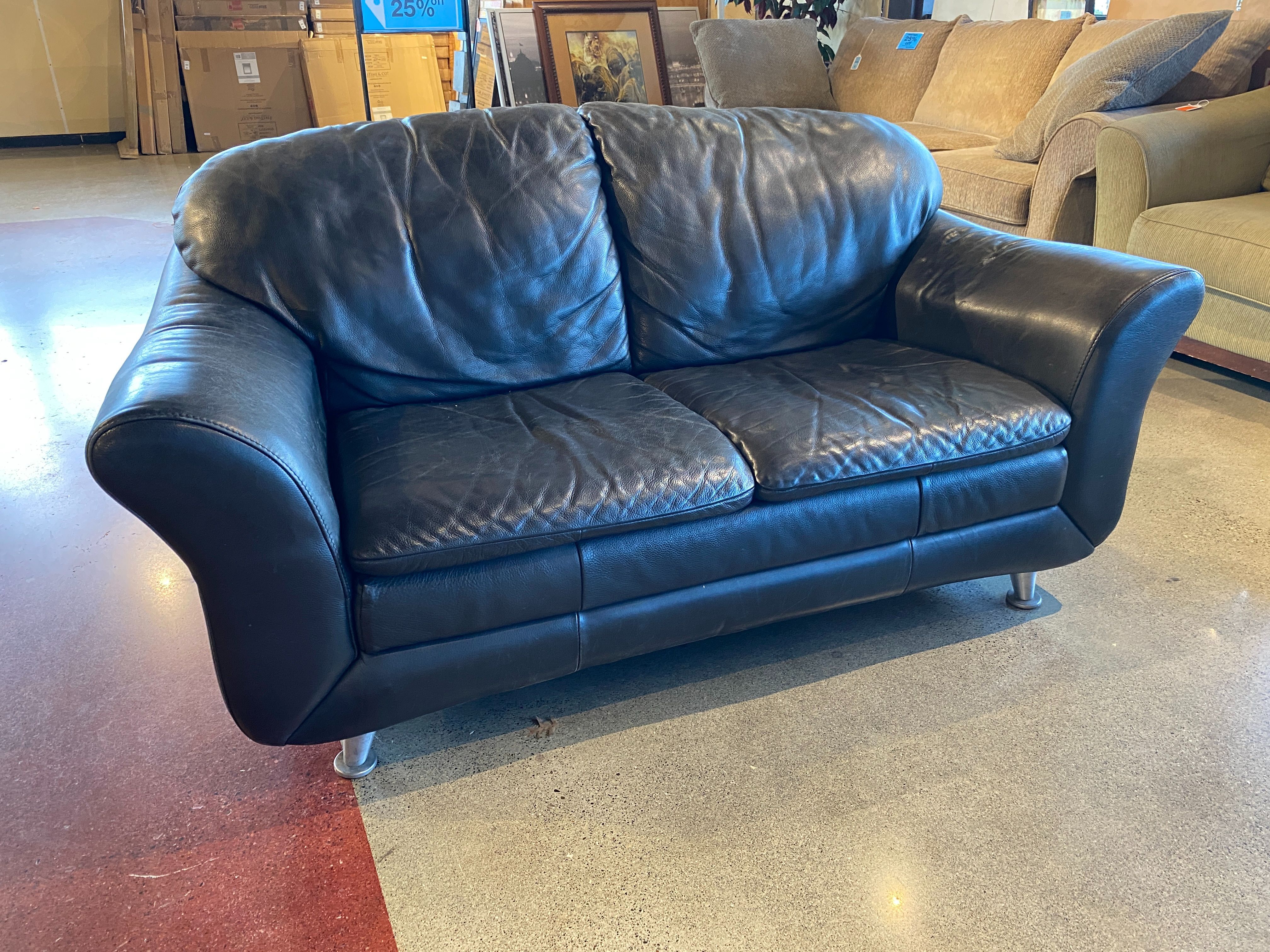 Black Leather 62″ Loveseat