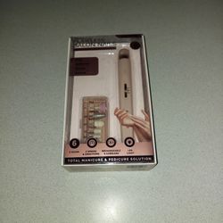 FINISHING TOUCH FLAWLESS SALON NAILS NEW SEALED 