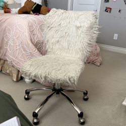 Desk chair offerup sales